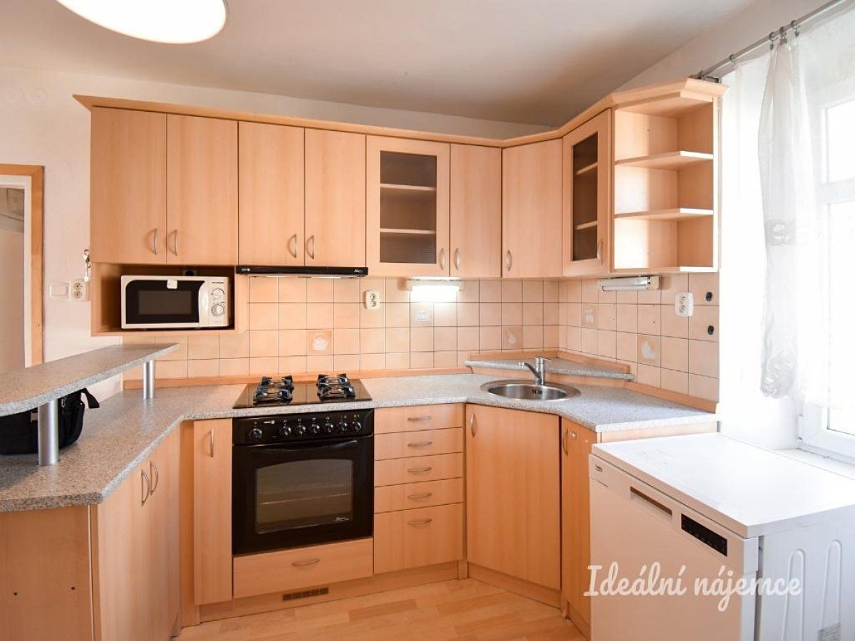 Pronájem bytu 2+1 64 m²